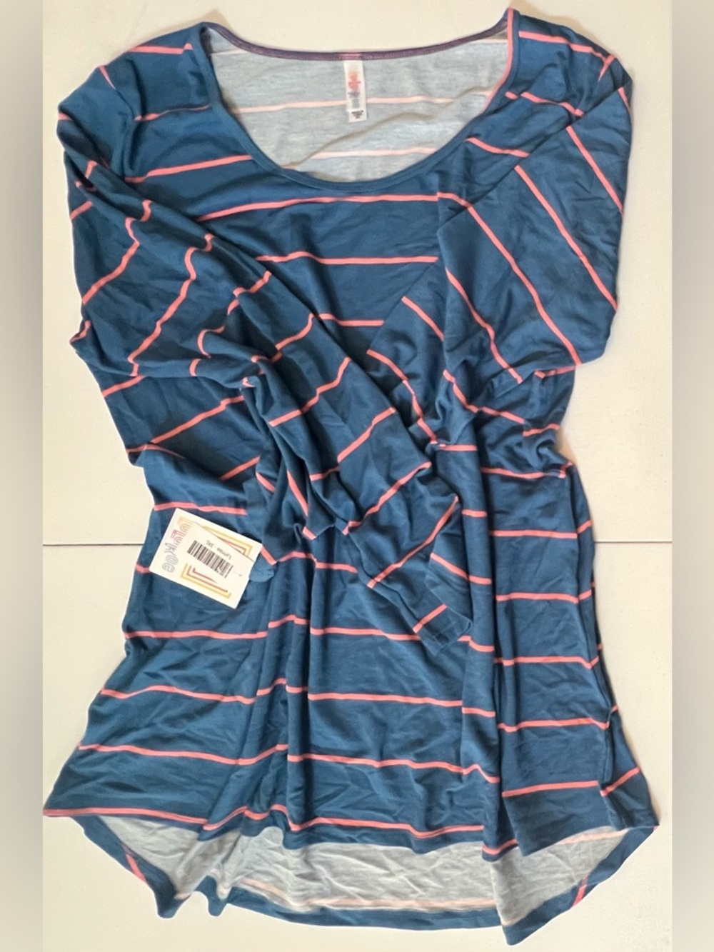 Lularoe Lynnae Tee - Size 3XL
